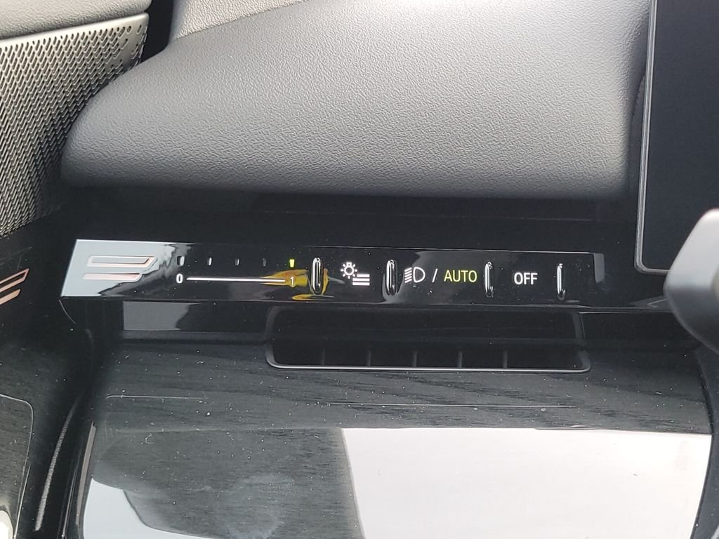 Used 2026 Black BMW 530i xDrive image 30