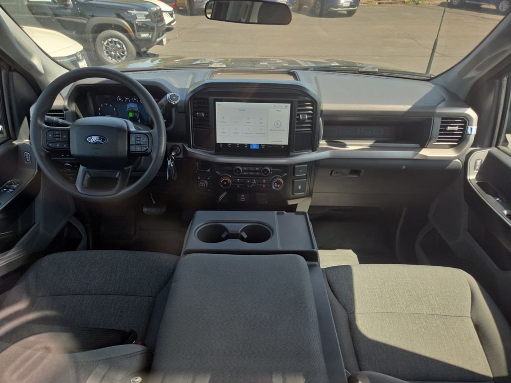 Used 2025 Gray Ford XL image 21