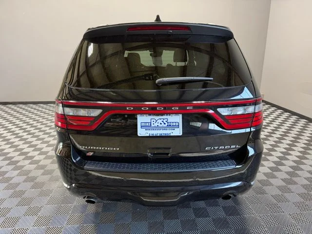 Used 2021 Black Dodge Citadel image 11