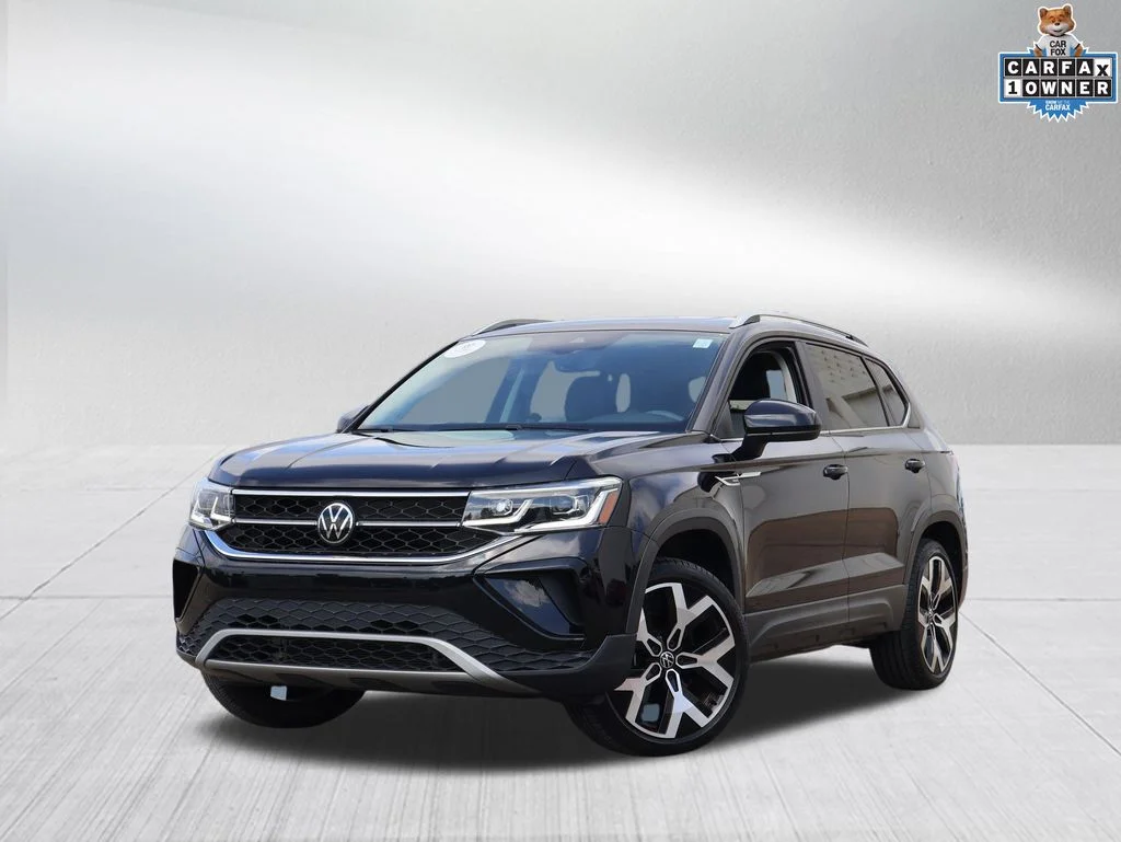 2023 Volkswagen Taos 1.5T SEL 4Motion's photo