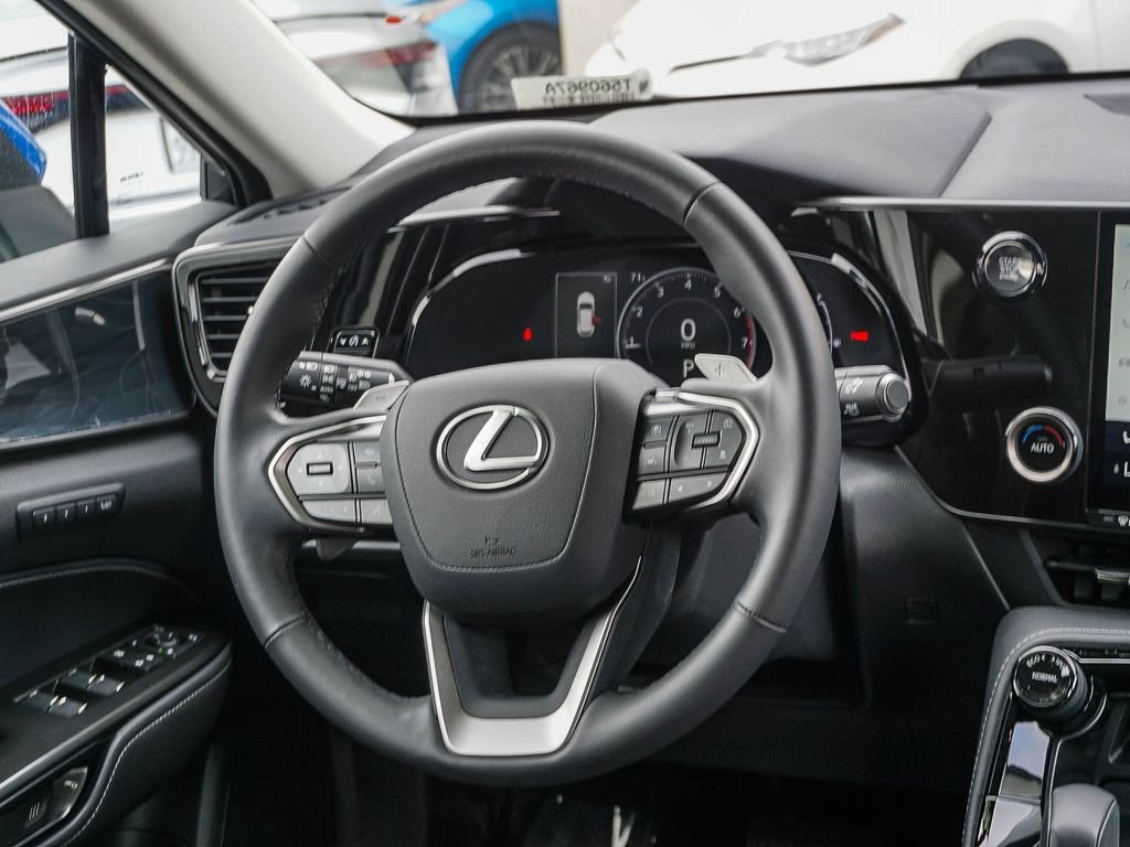Used 2025  Lexus 350 Premium image 16