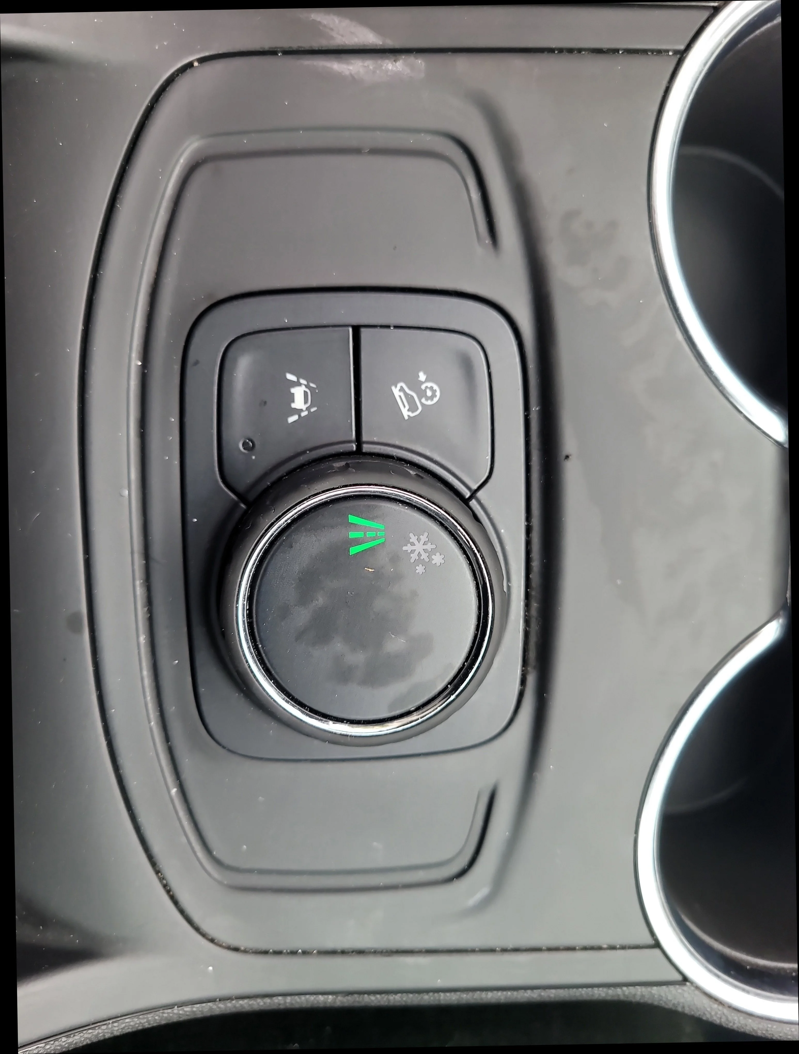Used 2024 Summit White GMC SLE image 26