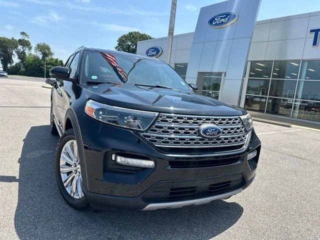 Used 2020 Black Ford Limited image 5