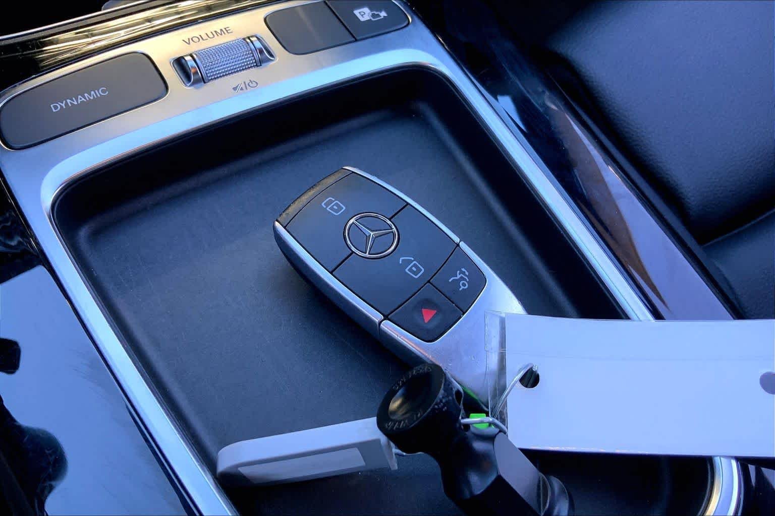 Used 2025 Polar White Mercedes-Benz CLA 250 image 15