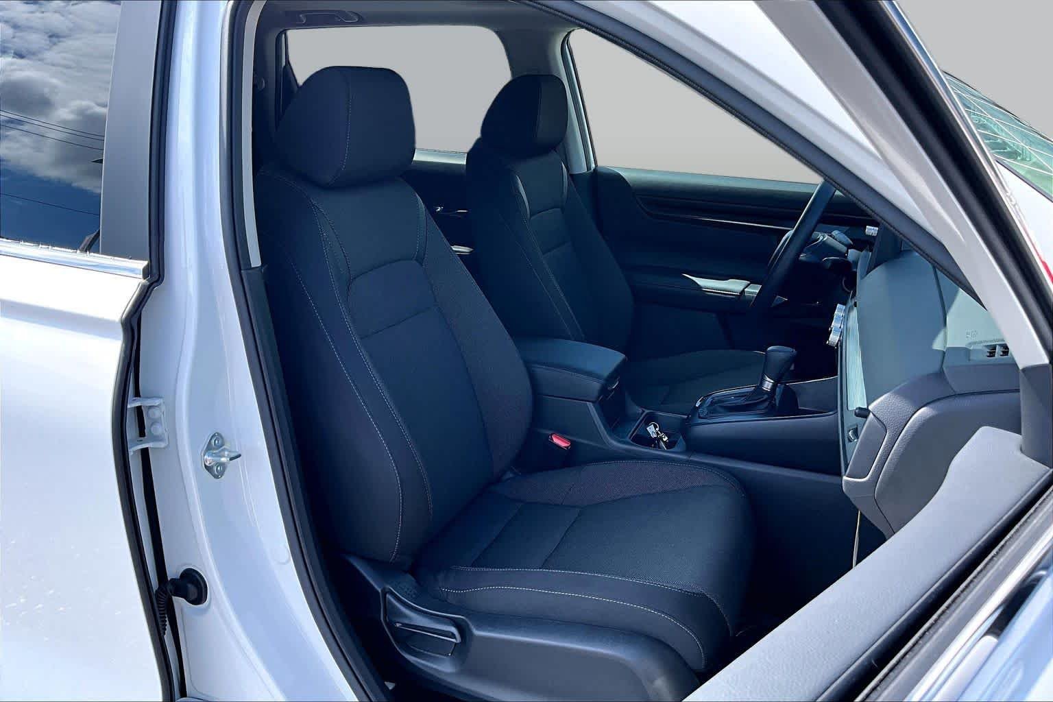 2026 Honda CR-V EX - Photo 9