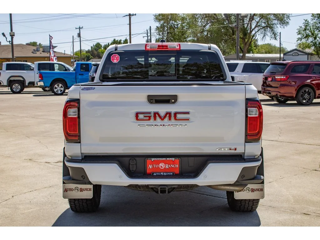 2025 GMC Canyon AT4 - Photo 7