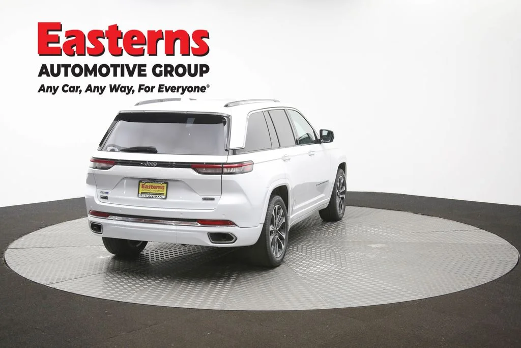 Used 2022 White Jeep Overland 4xe image 43