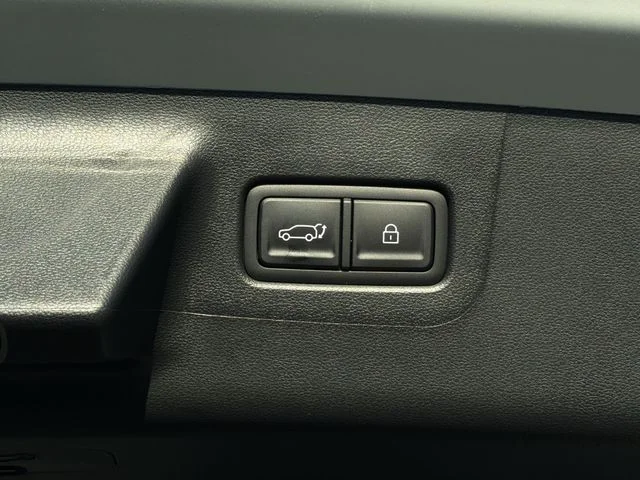 Used 2026 White Hyundai SE image 36