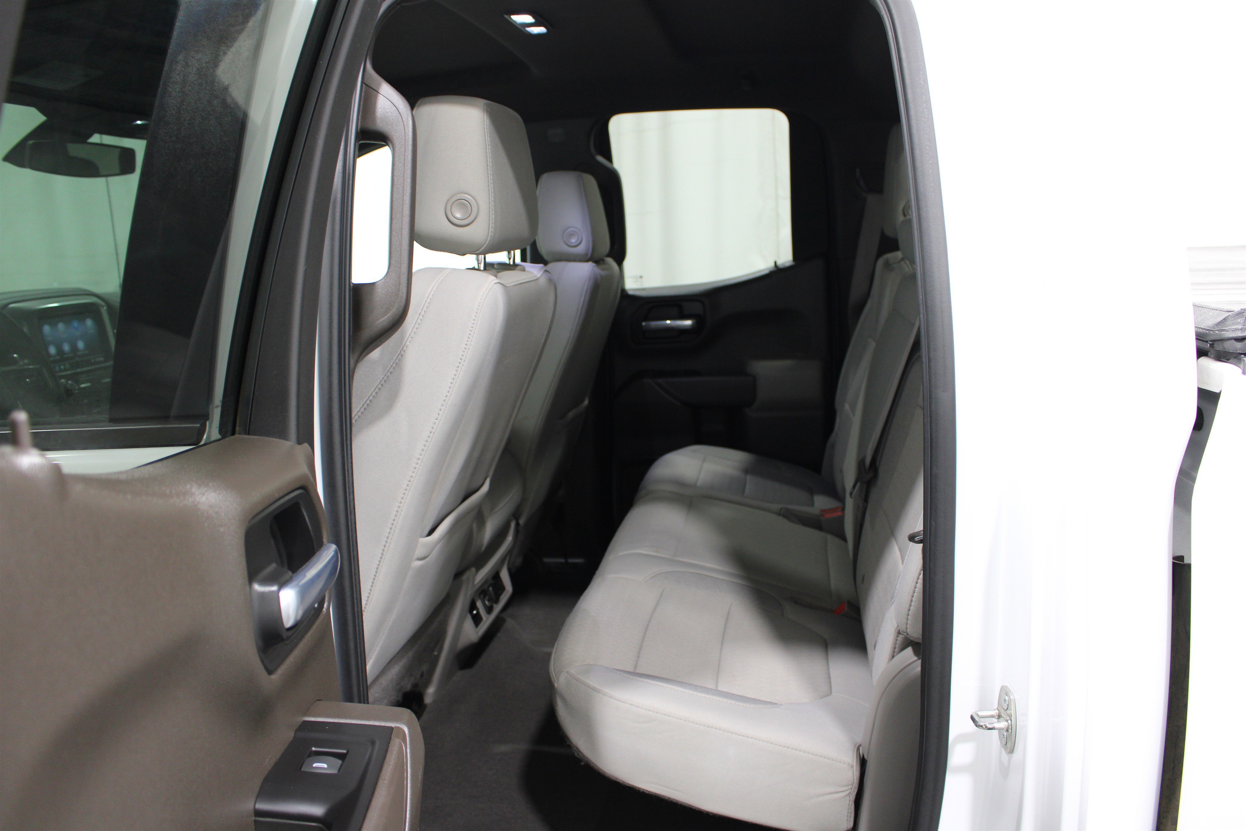 Used 2020 Summit White Chevrolet LT image 20