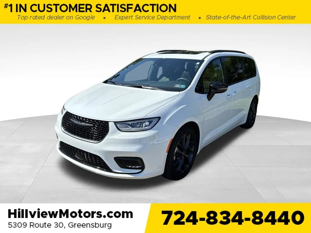 Certified Used 2026 Bright White Clearcoat Chrysler Limited image 1