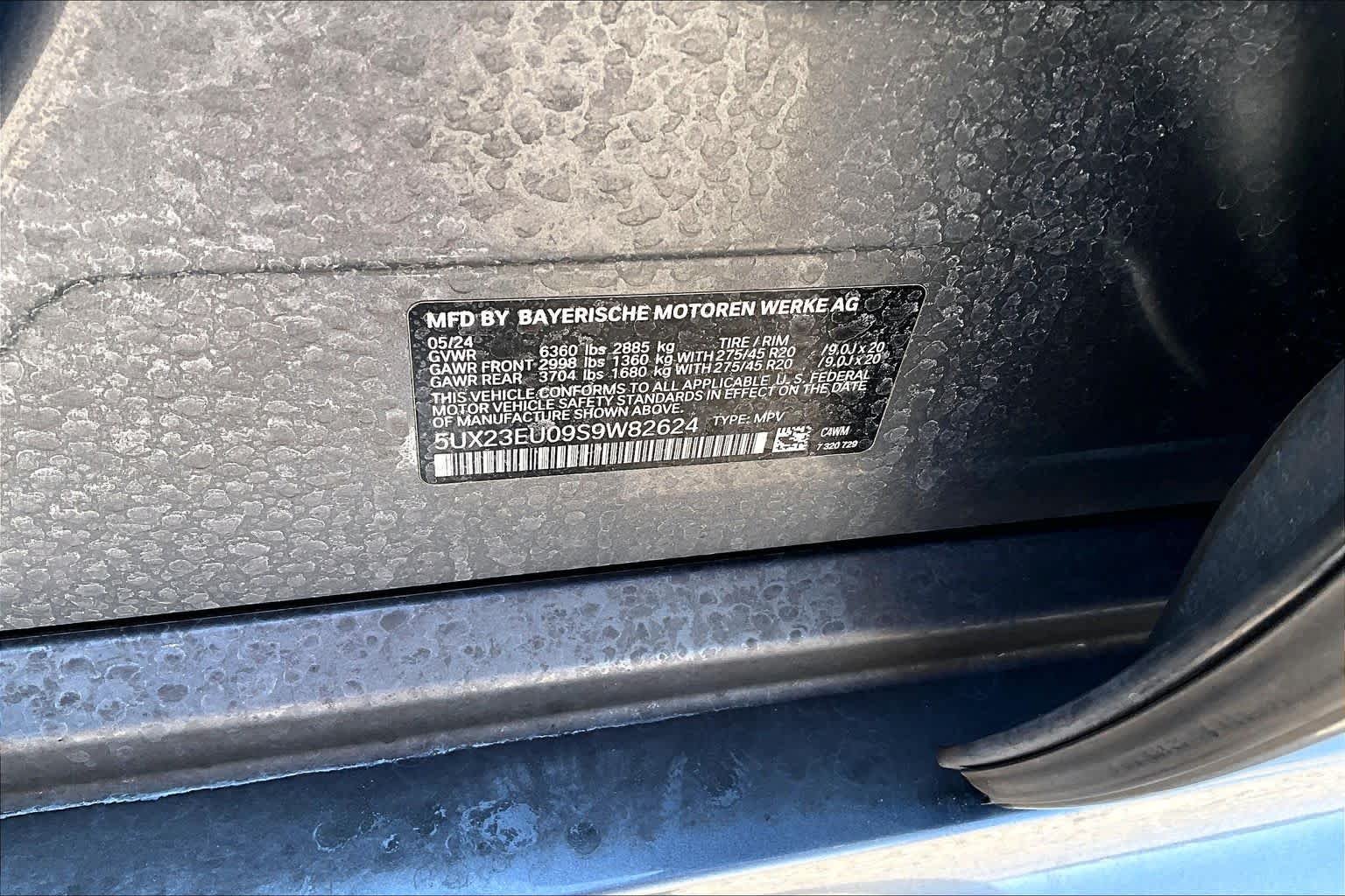 Certified Used 2025 Skyscraper Grey Metallic BMW xDrive40i image 32