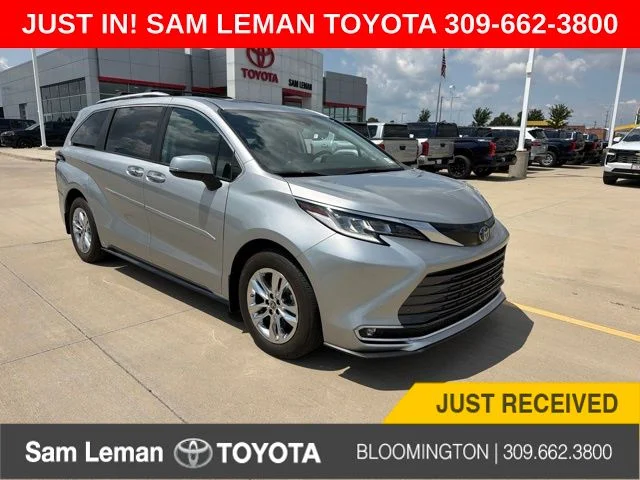 2024 Toyota Sienna Limited for sale at Sam Leman Toyota of Bloomington