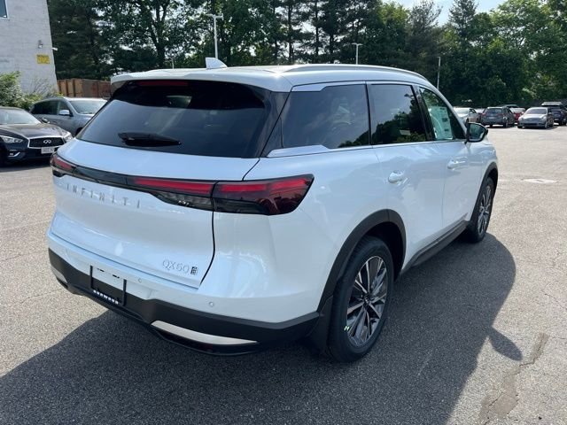 New 2027 White INFINITI Luxe AWD image 3