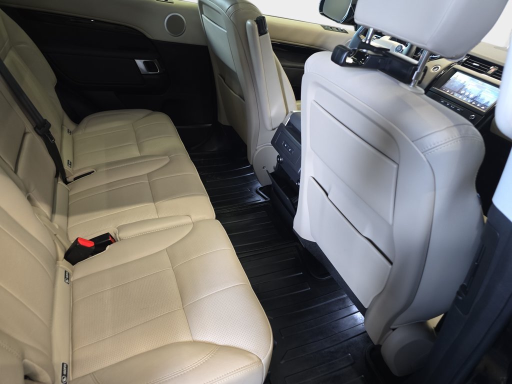 Used 2018 Black Land Rover SE image 13