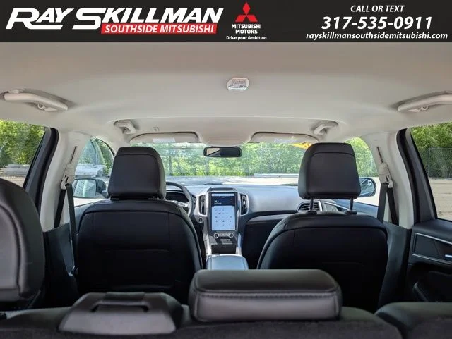 Used 2017 Blue Ford SE image 13
