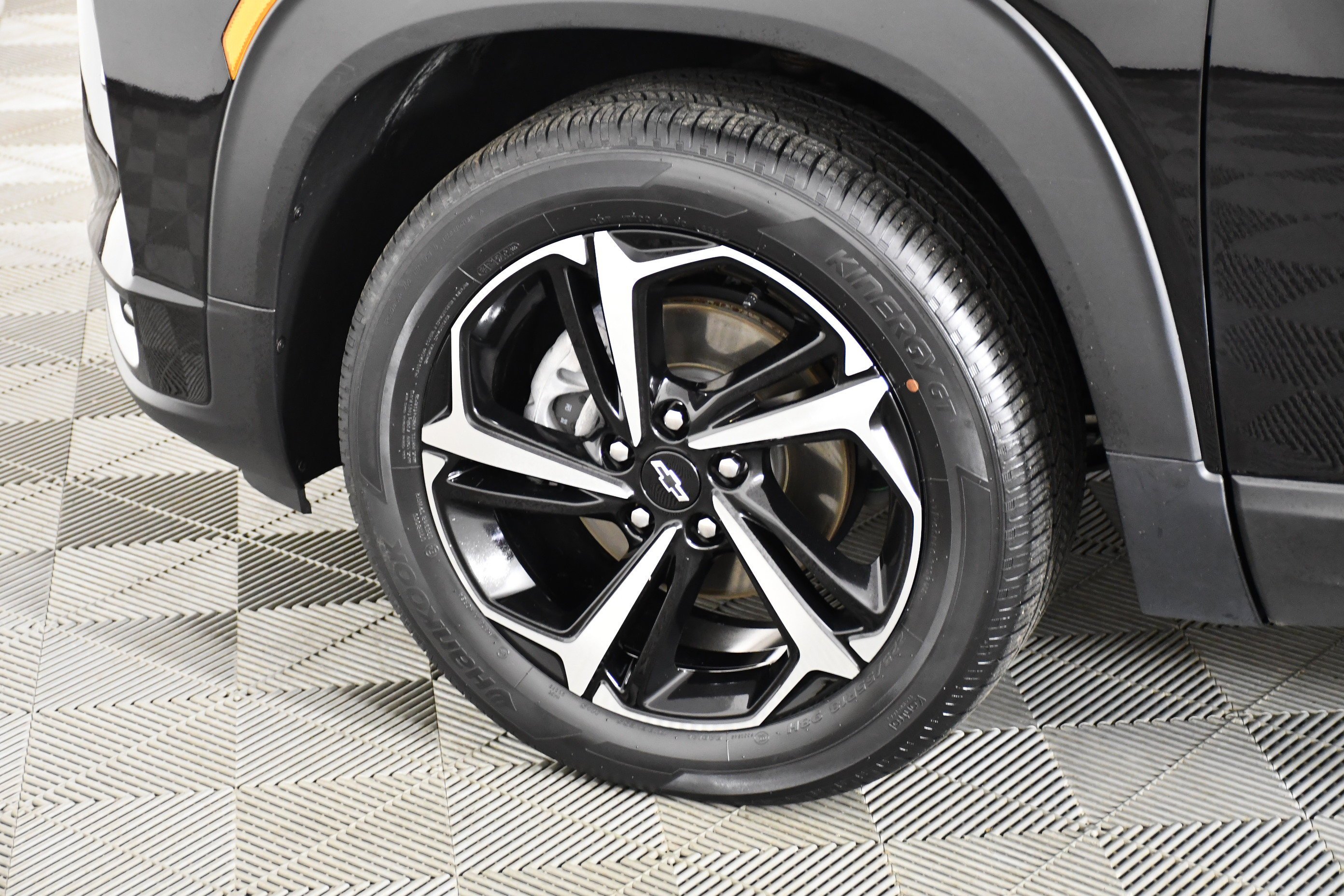 Used 2023 Mosaic Black Metallic Chevrolet RS image 54