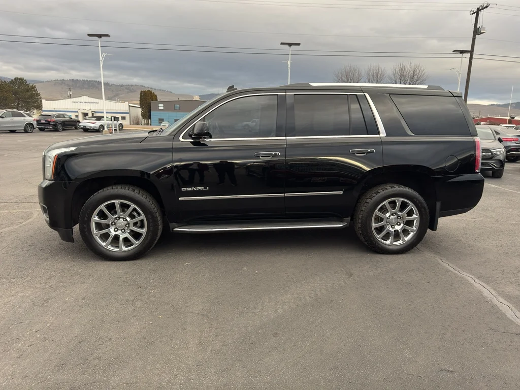 2015 GMC Yukon 4WD Denali's photo