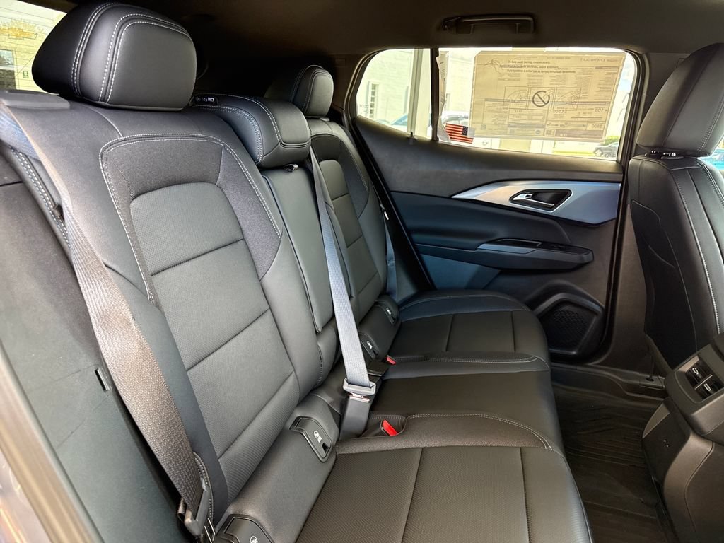 2026 Chevrolet Equinox EV 2LT - Photo 6