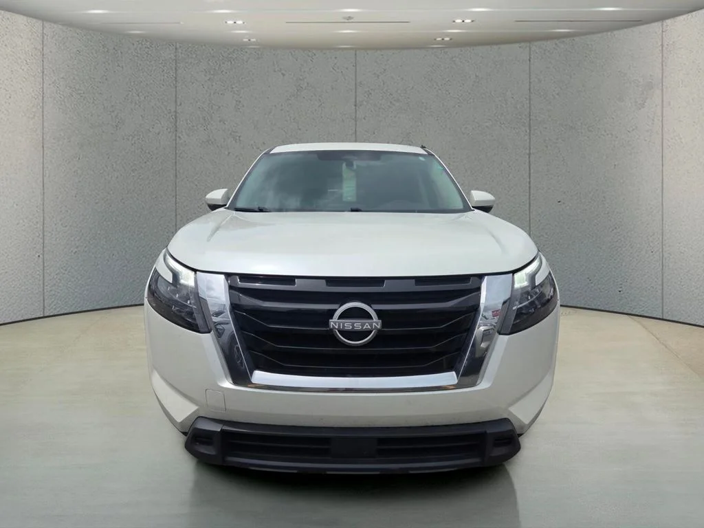 Certified Used 2024 White Nissan SV image 8