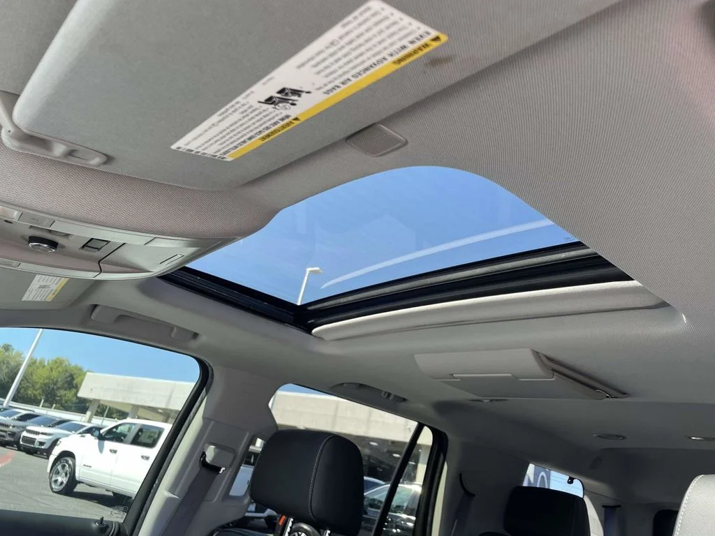 Used 2017 Black Chevrolet LT image 28