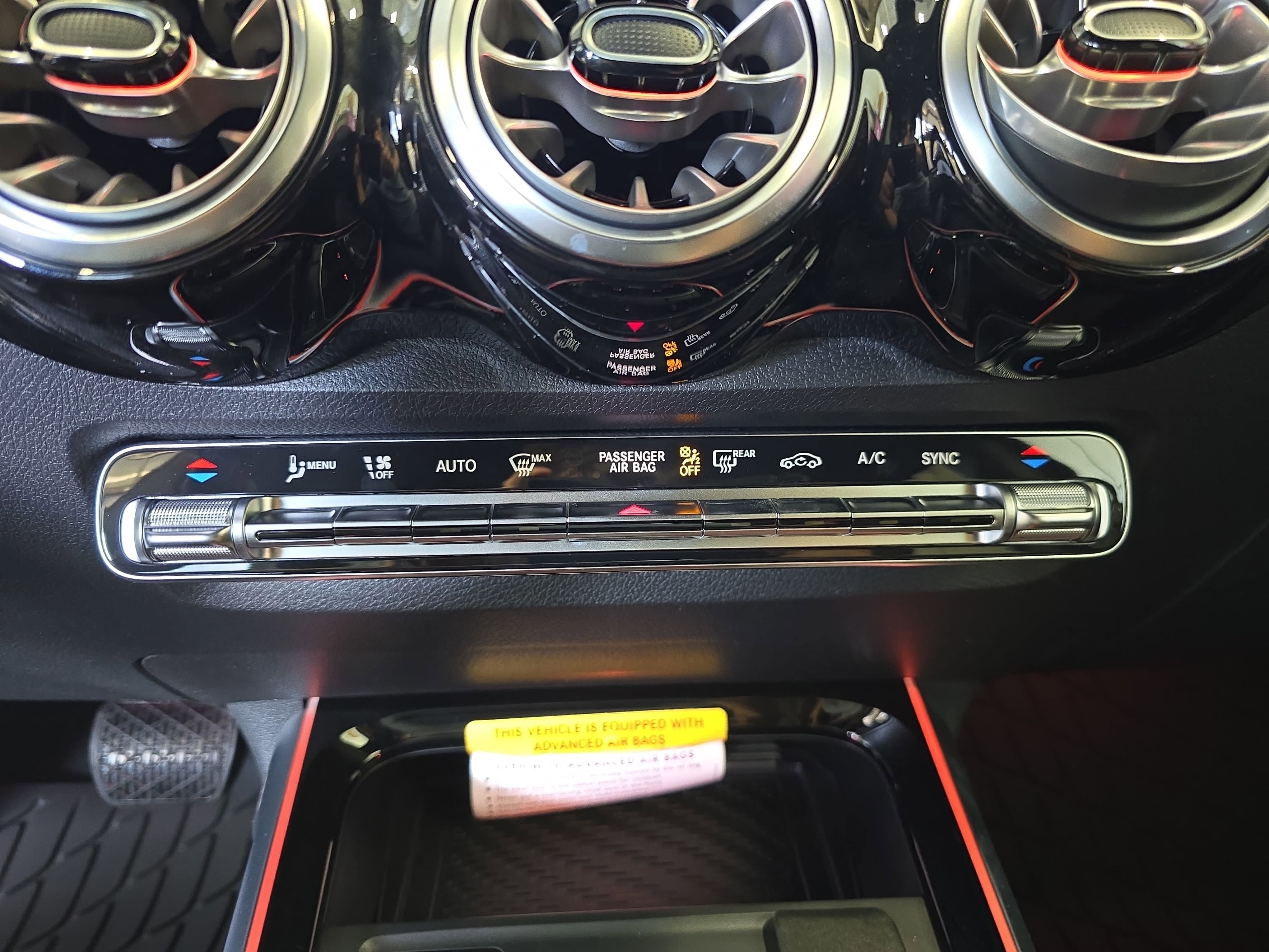 New 2026 Cosmos Black Metallic Mercedes-Benz GLB250 image 23