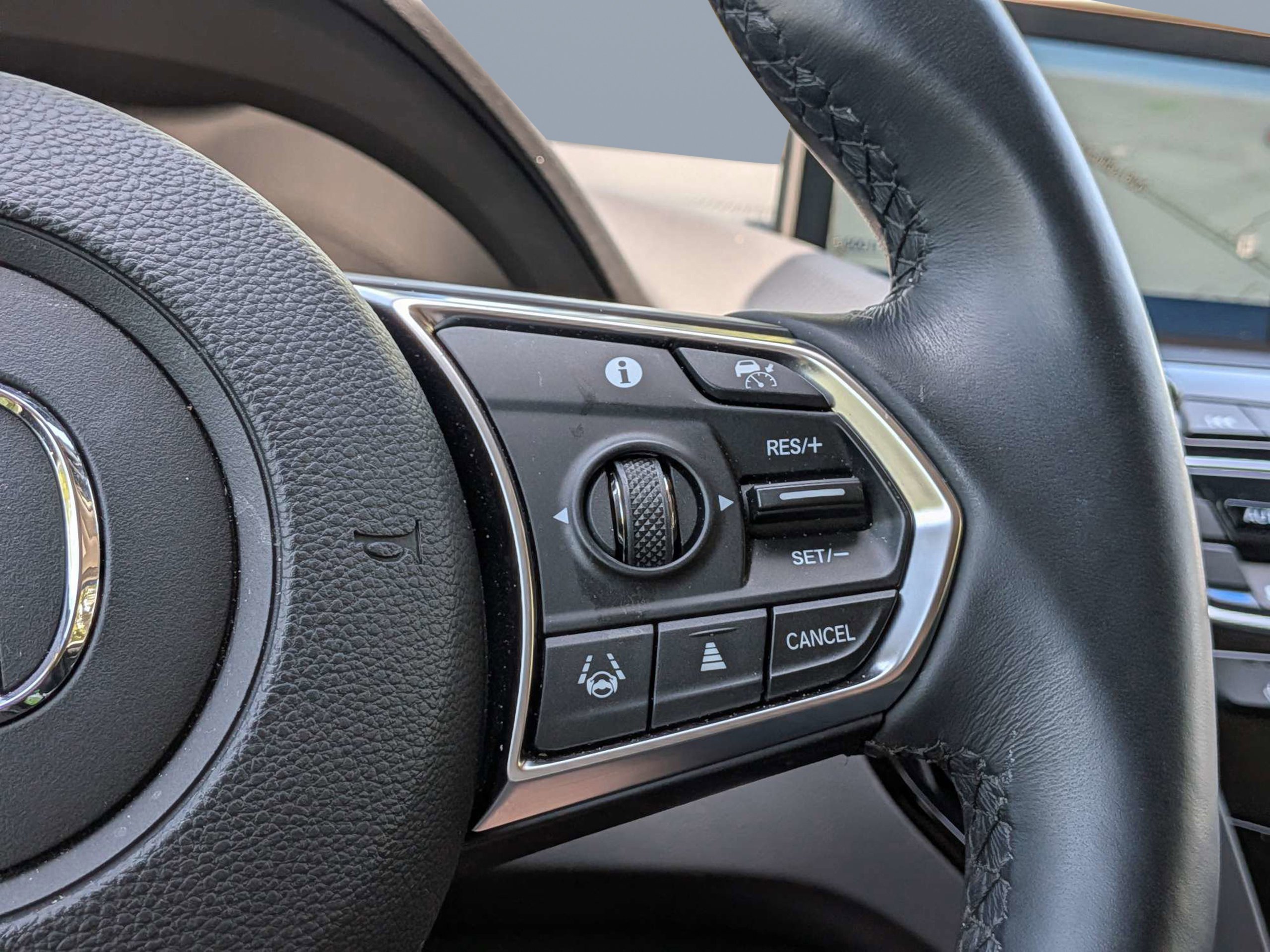 Used 2023 Majestic Black Pearl Acura Technology Package image 69