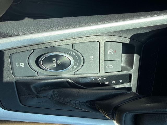 Used 2022 Black Toyota LE image 23