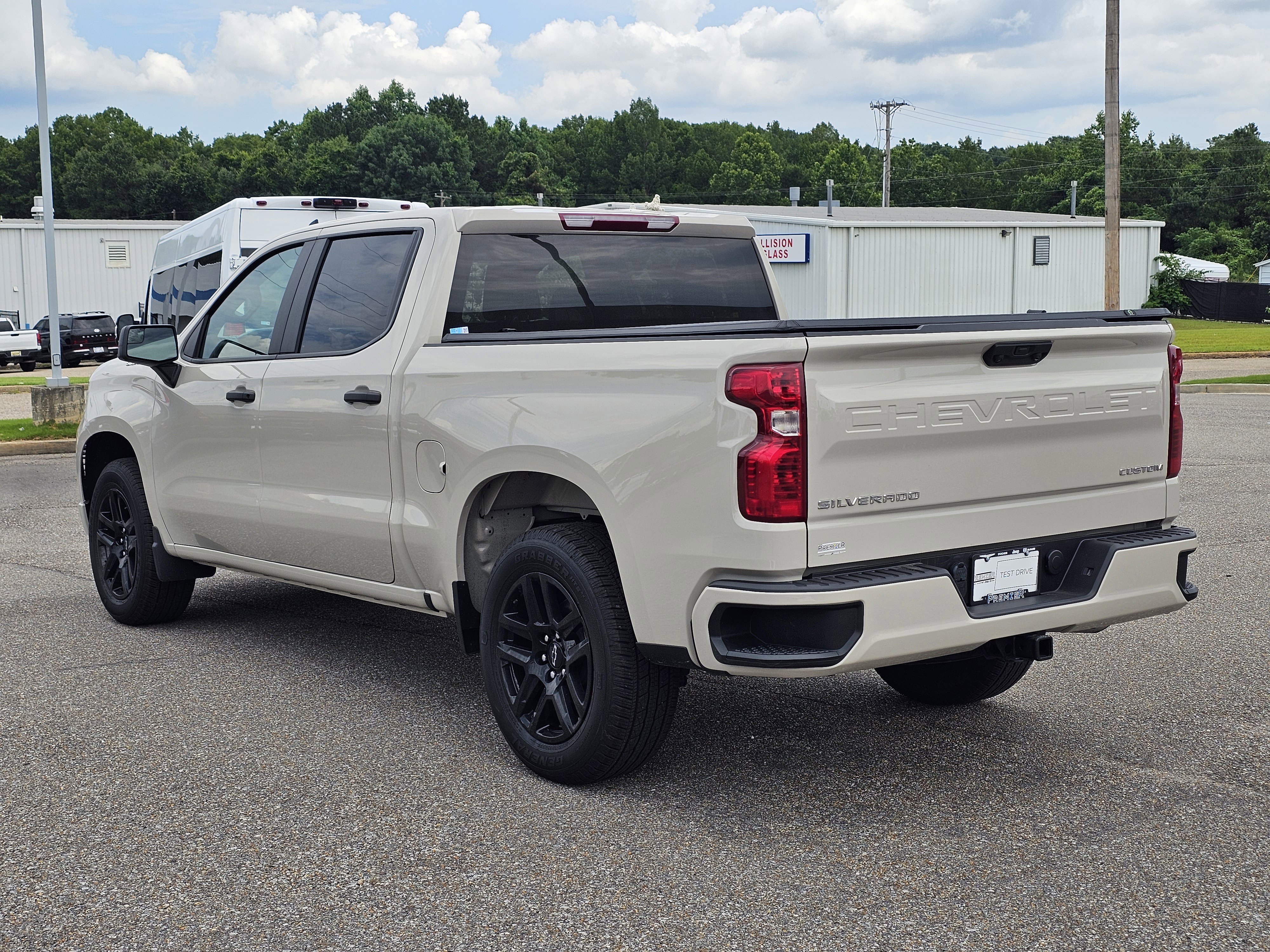 Used 2026 White Sands Chevrolet Custom image 14