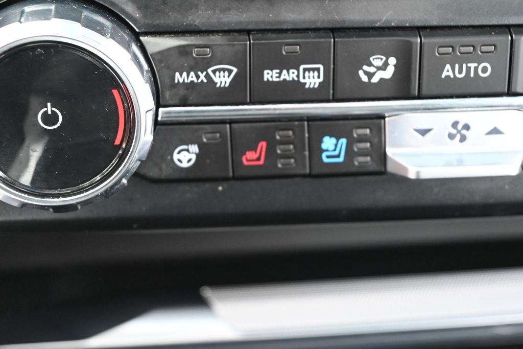 Used 2024 White Metallic Ford Limited image 42