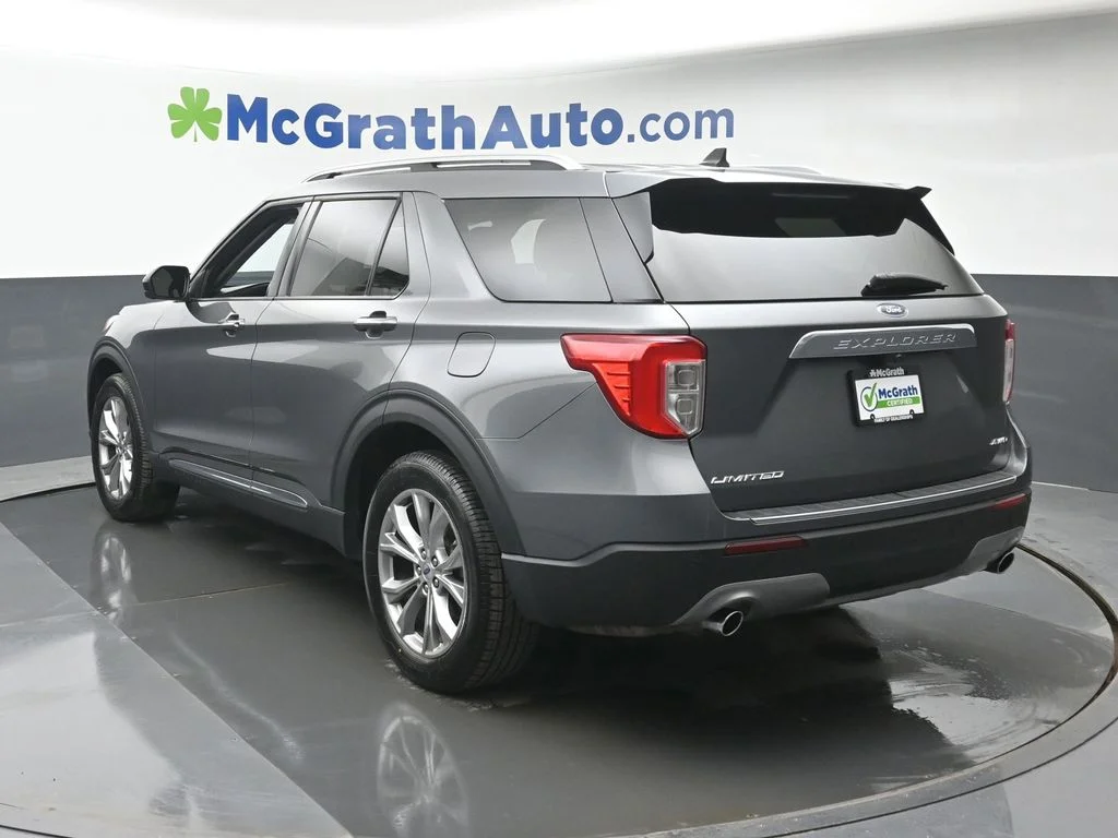 Used 2023 Gray Ford Limited image 25