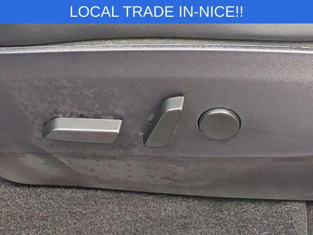 Used 2020  Tesla Long Range image 16