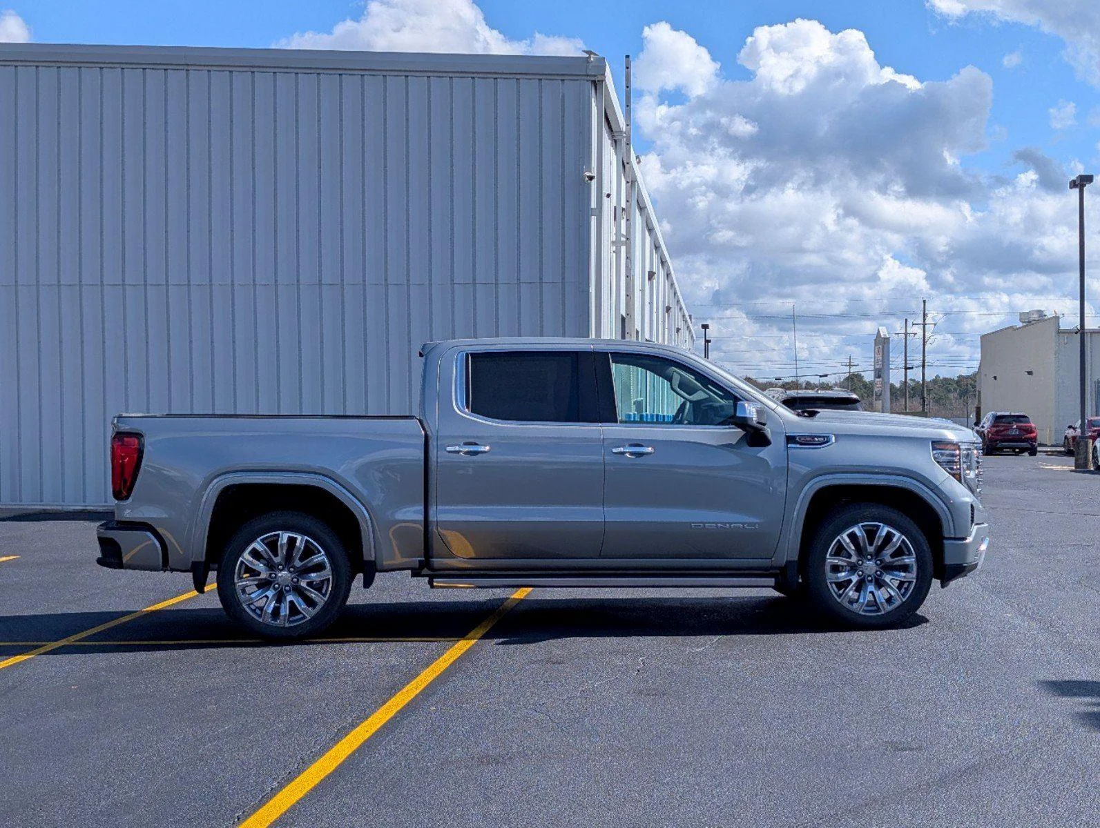 2026 GMC Sierra 1500 Denali - Photo 2
