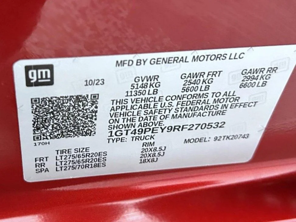 Used 2024 Red GMC AT4 image 27