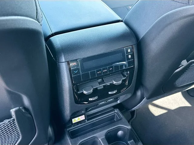 New 2026 Bright White Clearcoat Jeep Laredo image 18