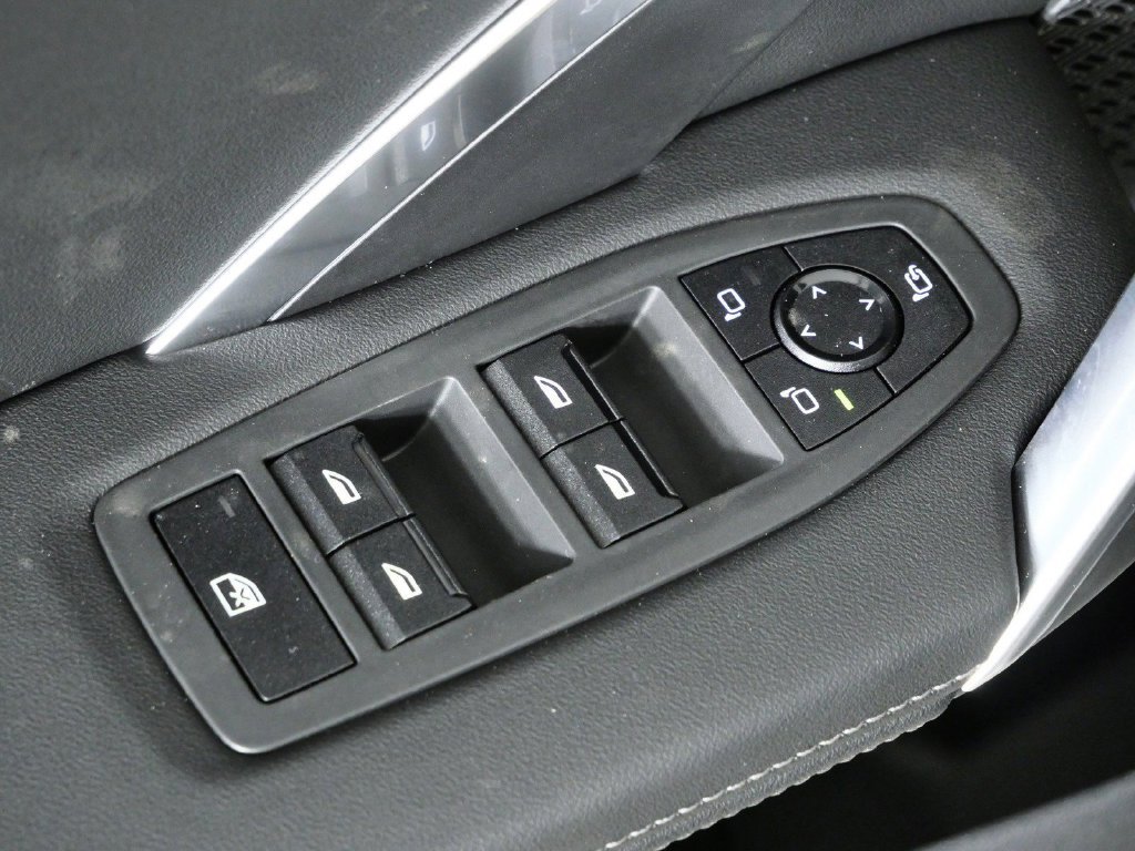 Used 2026 Jet Black BMW xDrive28i image 35