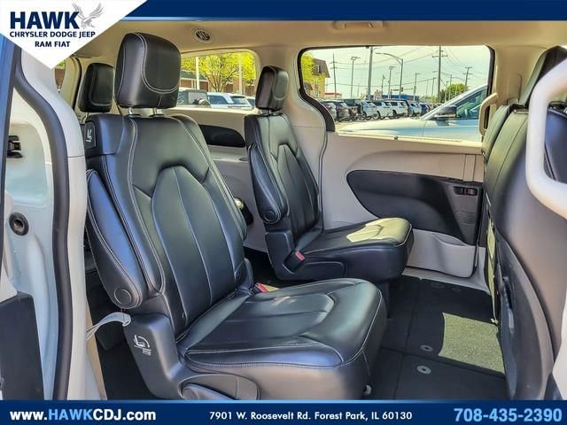 Used 2023 White Chrysler Touring L image 29