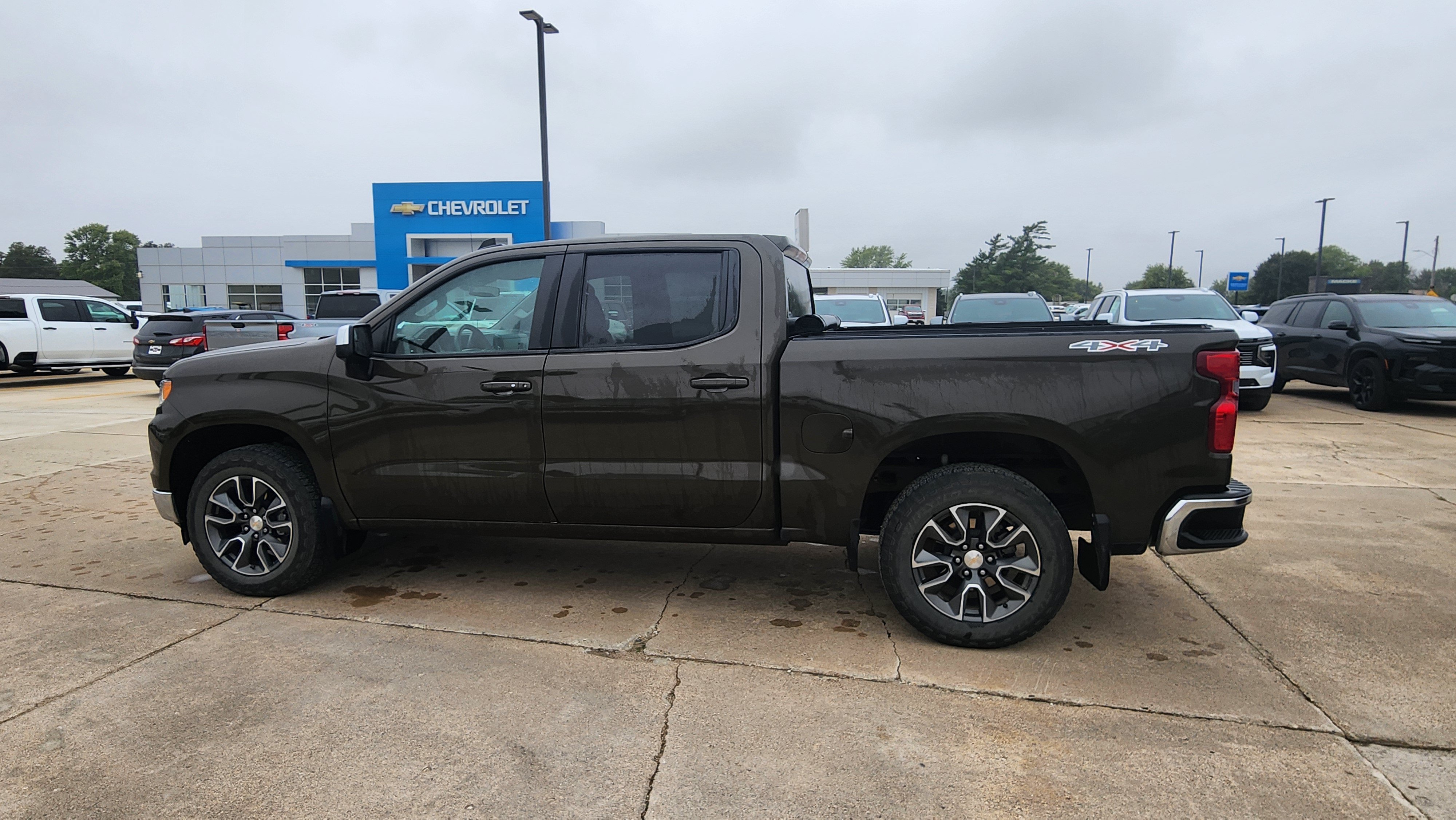 Certified Used 2023 HARVEST BRONZE METALLIC Chevrolet LT image 8