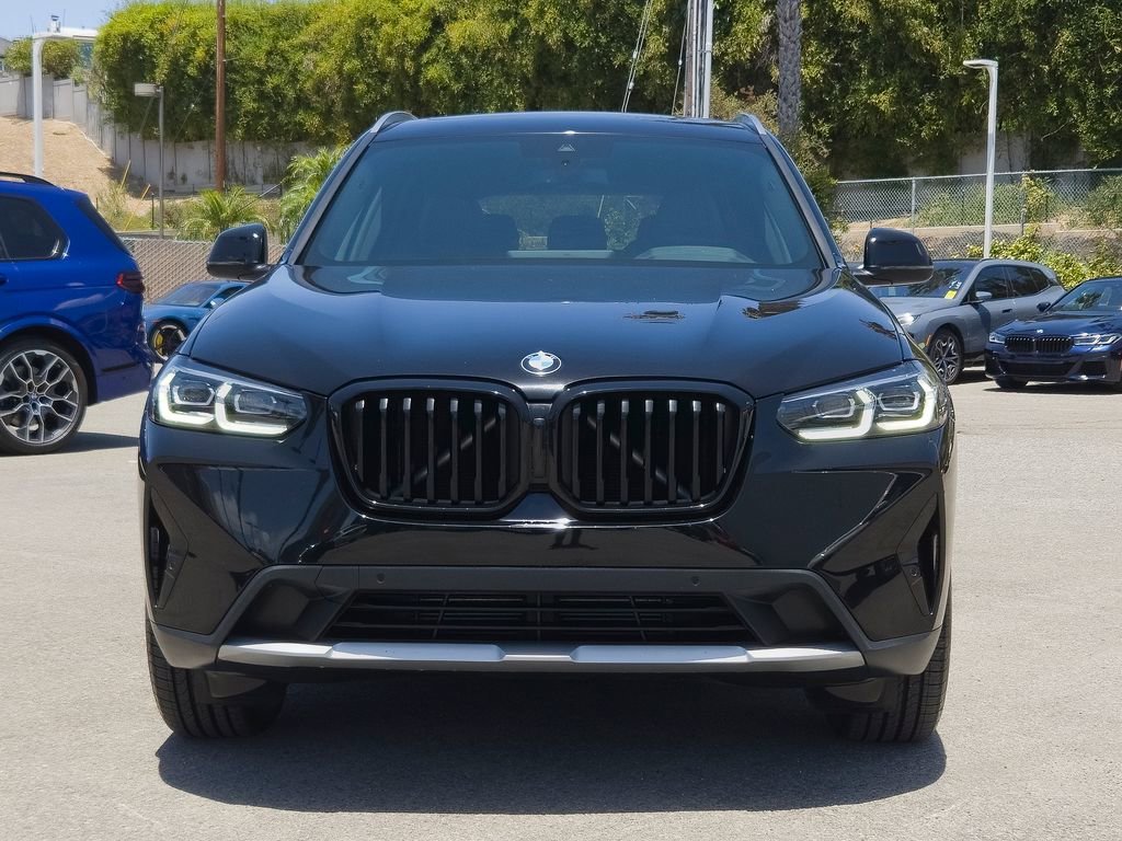 Used 2024 Jet Black BMW sDrive30i image 3