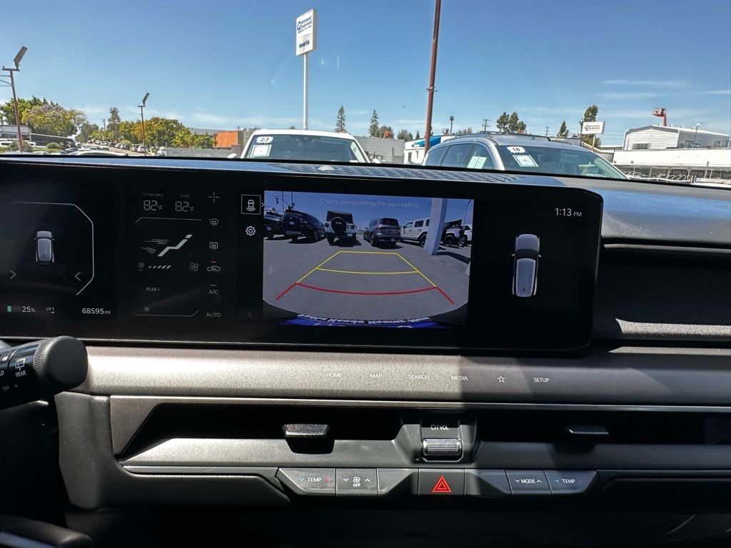 Used 2024 Snow White Pearl Kia Light Long Range image 26