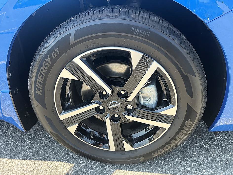 Used 2025 Electric Blue Metallic Nissan SV image 12