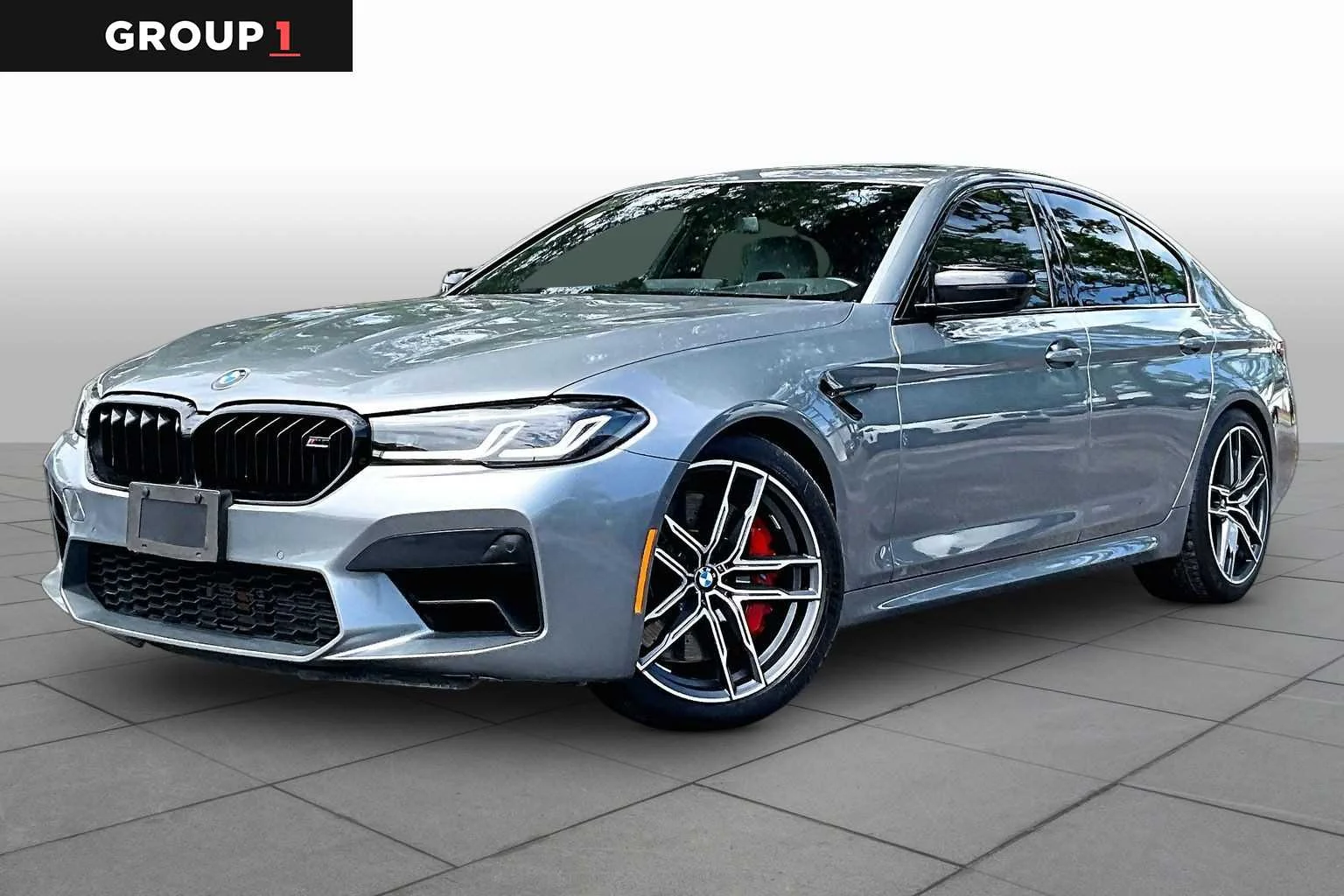 2023 BMW M5 -'s photo