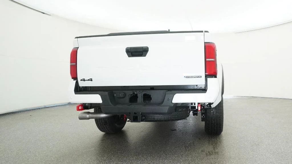 2025 Toyota Tacoma TRD Off Road - Photo 17