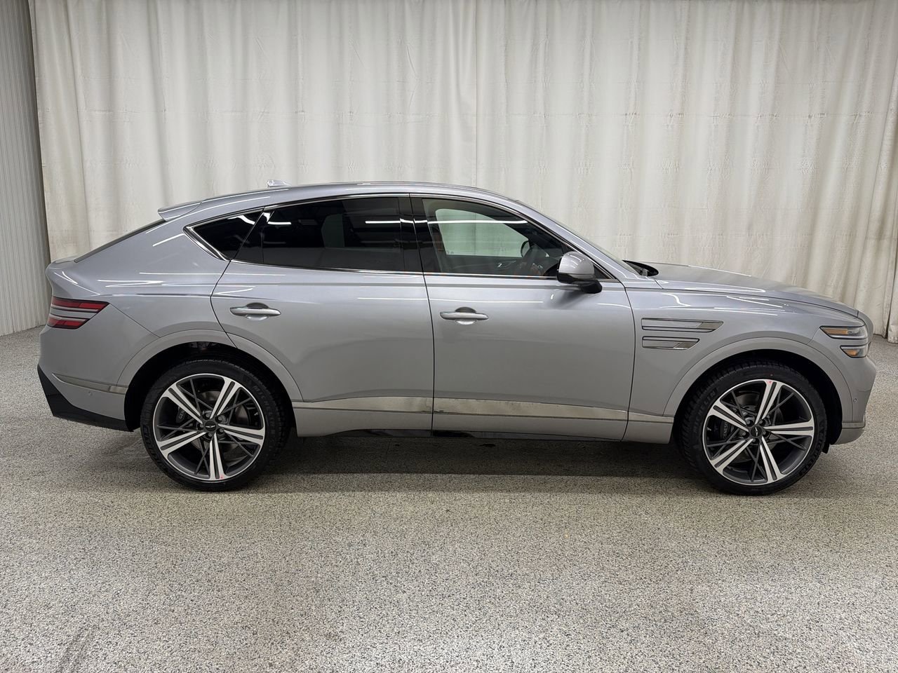 New 2026 Savile Silver Genesis 3.5T E-SC MHEV image 5