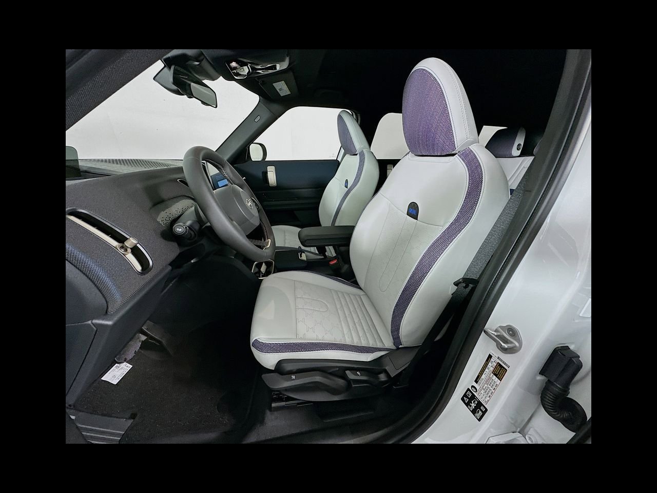 New 2027 Nanuq White Metallic MINI OXFORD EDITION image 16