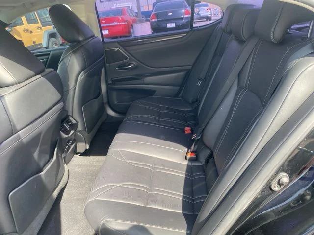 Used 2021 Black Lexus 300h Luxury image 19