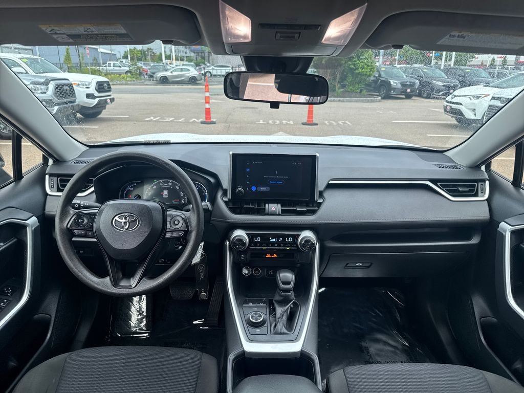 Used 2025 White Toyota LE image 11
