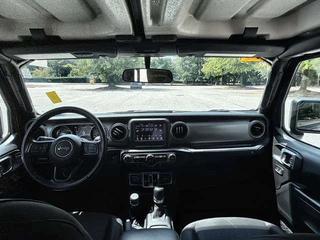 Used 2021 Green Jeep Willys image 21