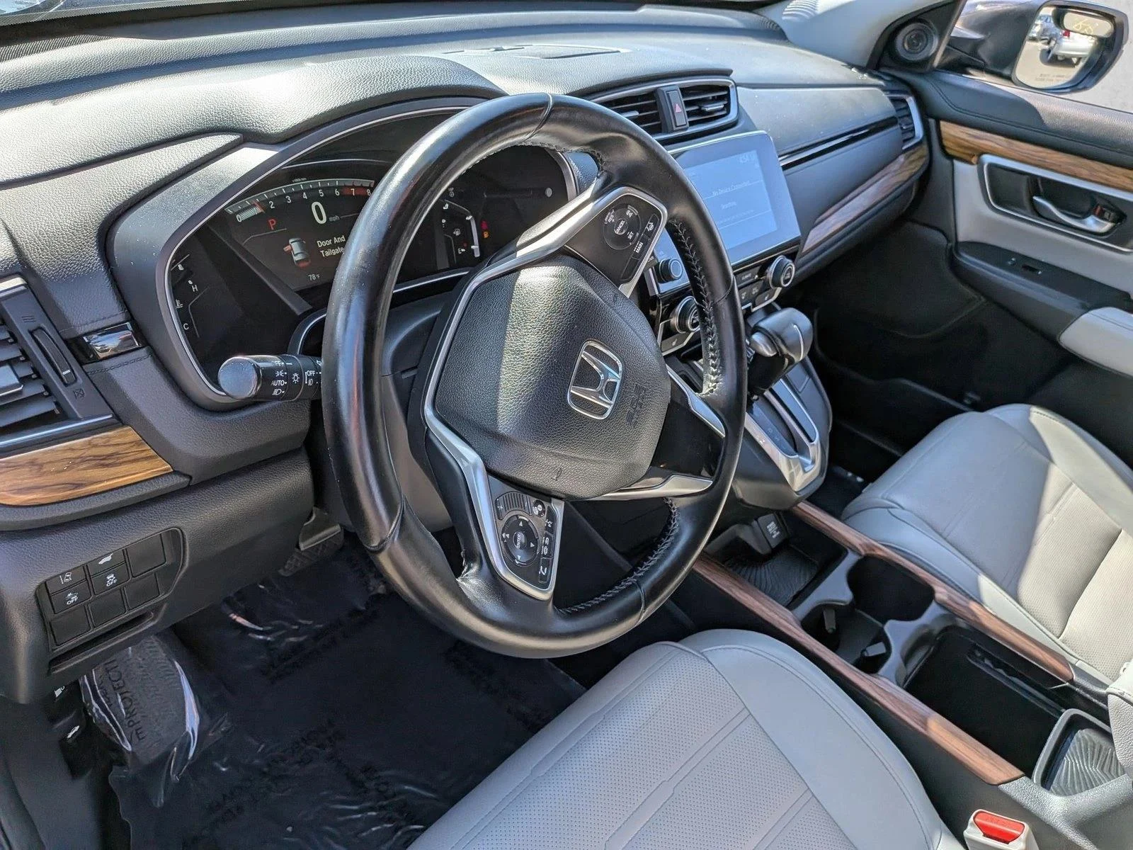 Used 2018 Silver/Gray Honda Touring image 10