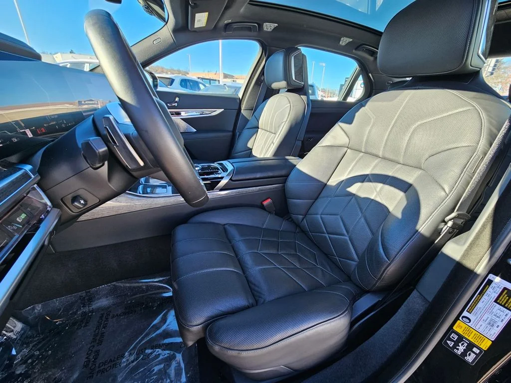 Certified Used 2024 Black Sapphire Metallic BMW 760i xDrive image 18