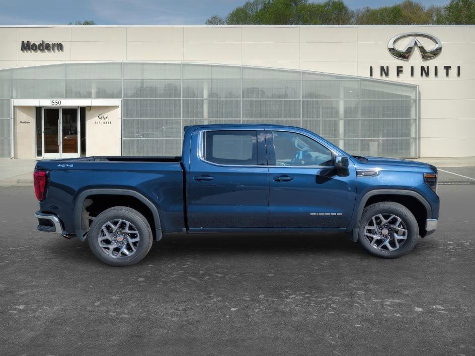 Used 2023 Pacific Blue Metallic GMC SLE image 3